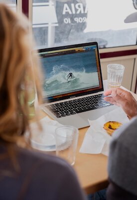 Detailed video review and technical surf coaching session with Filipe Anjos, helping an advanced surfer improve their technique in Portugal.